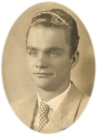 Gearld Miller, Pickett High School, Class of 1938, St. Joseph, Buchanan County, Missouri