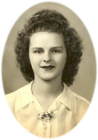 Beatrice M. Halter, Pickett High School, St. Joseph, Buchanan County, Missouri, USA, Class of 1945
